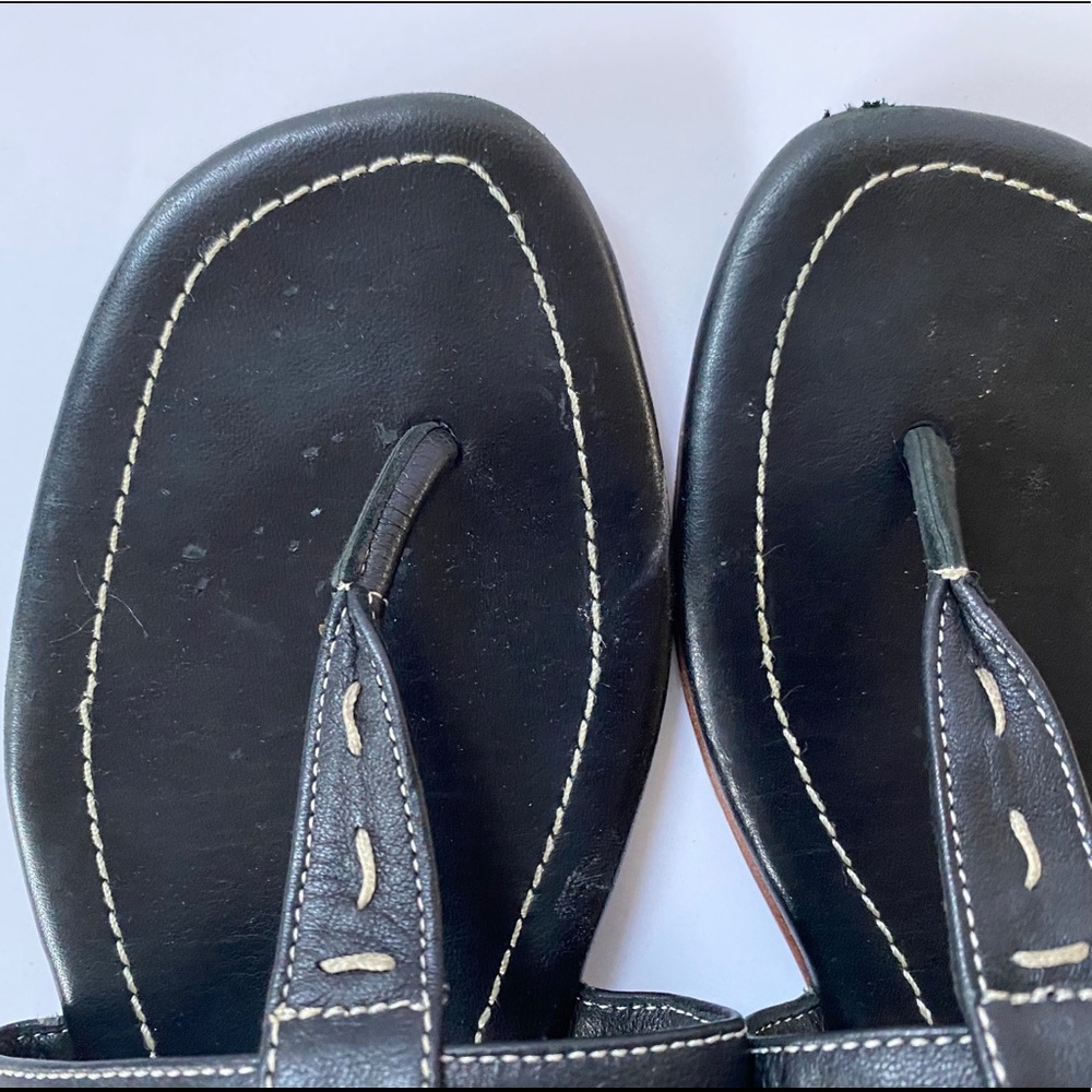 Tommy Bahama Black Flip-Flop Sandals - Picture 4 of 6